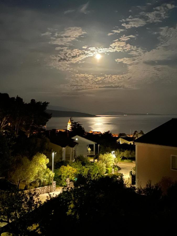 Apartment Anton Krk Town Esterno foto