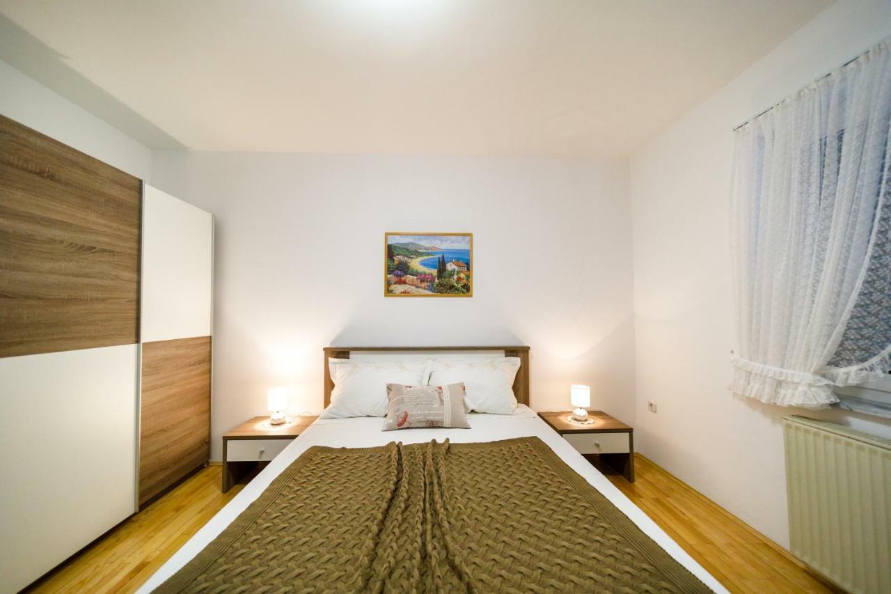 Apartment Anton Krk Town Esterno foto