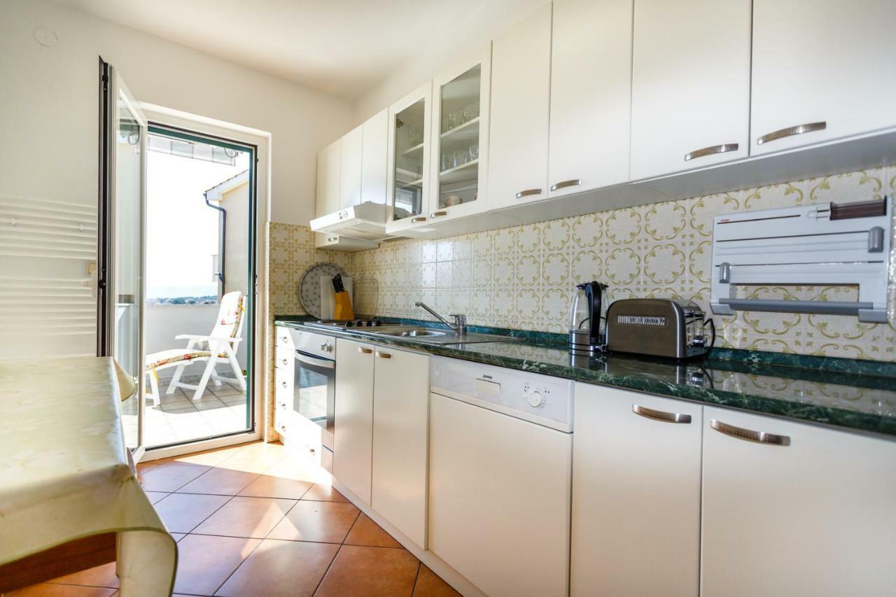 Apartment Anton Krk Town Esterno foto